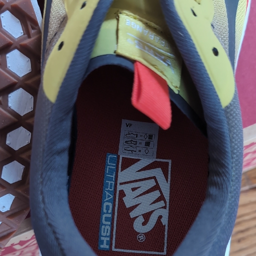 Vans Men's Yellow and Gray Athletic Shoes - Picture 4 of 7